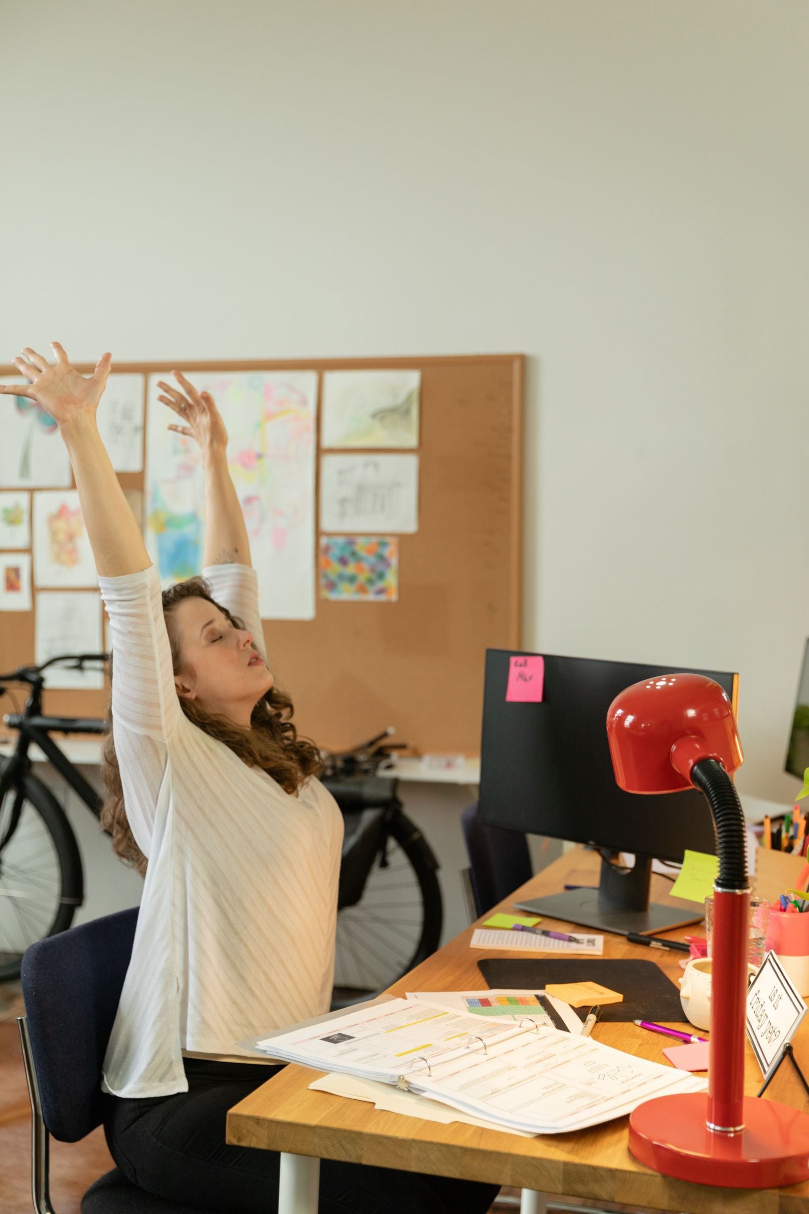 Wrist Pain at Your Desk? Here’s What Actually Helps