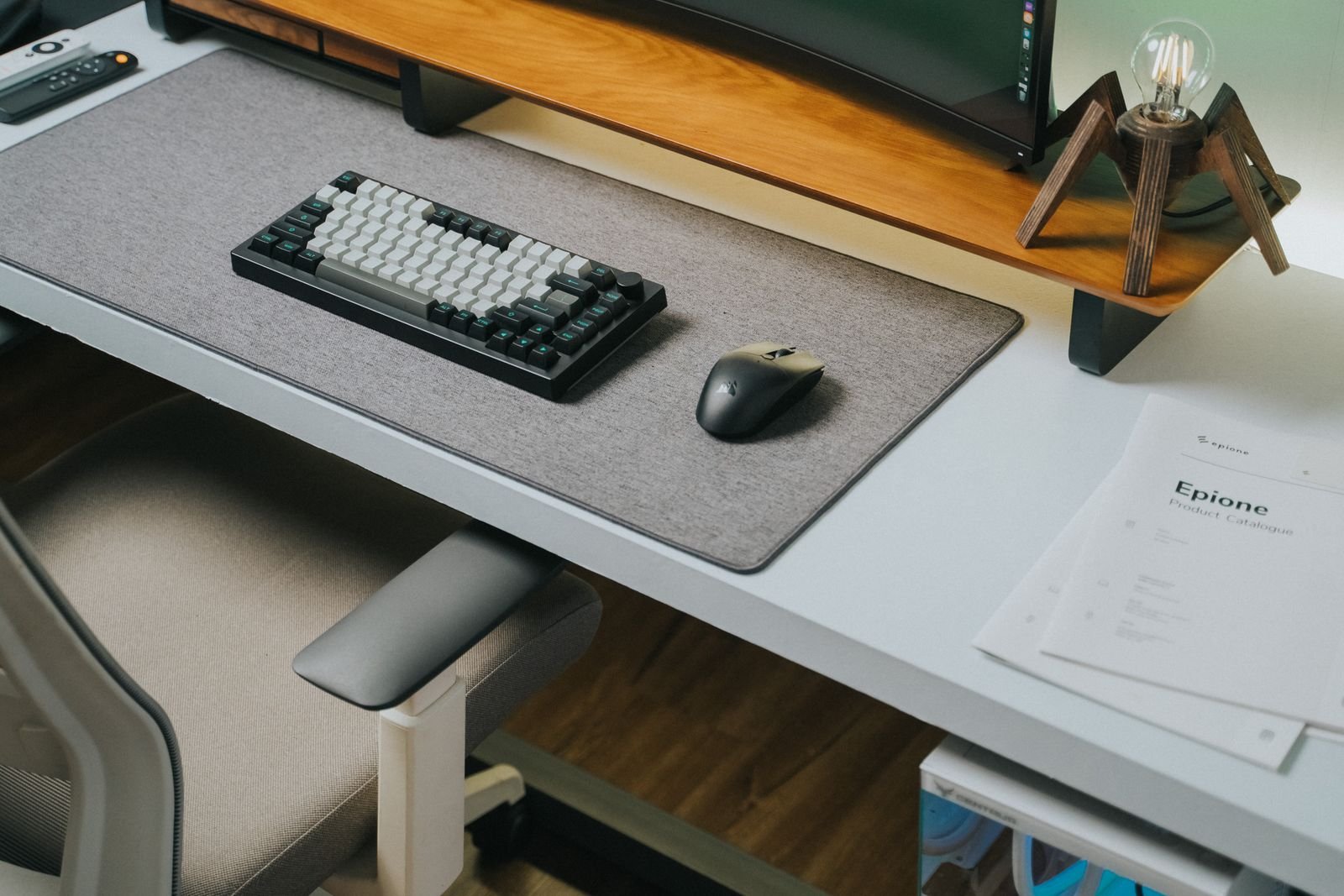 How to Pick a Desk Mat That Doesn’t Slide Around