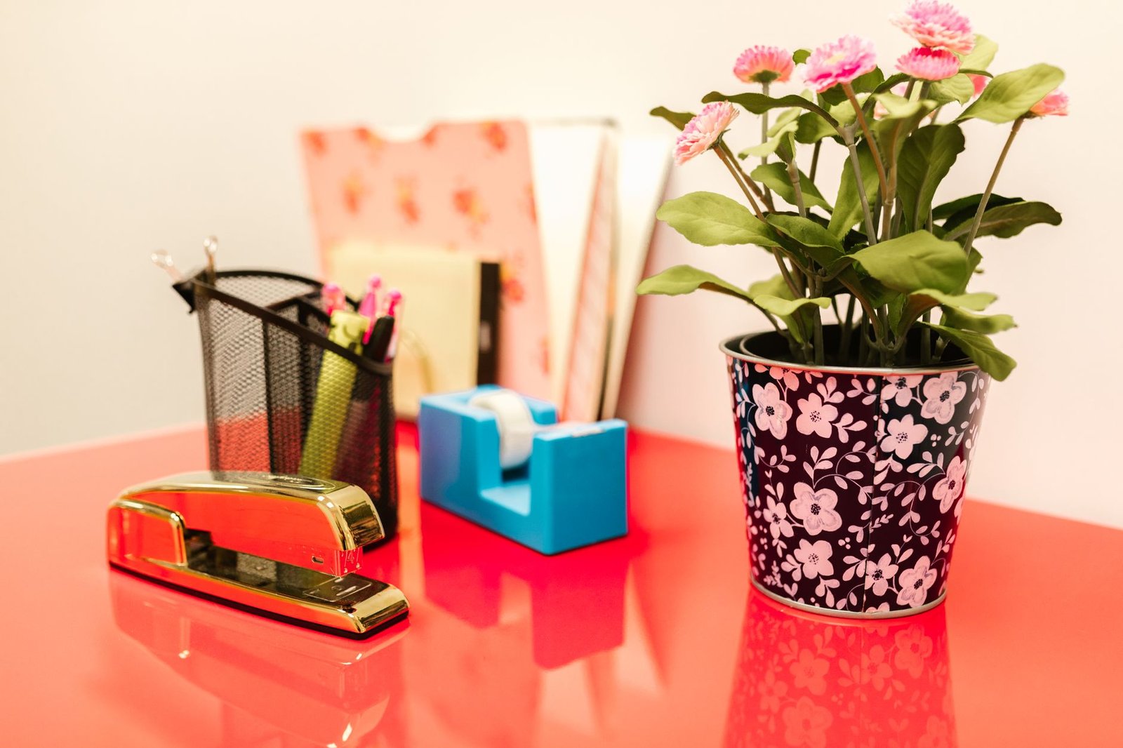 What to Do With Old Desk Accessories When You Upgrade (Recycling, Donation & Reuse)