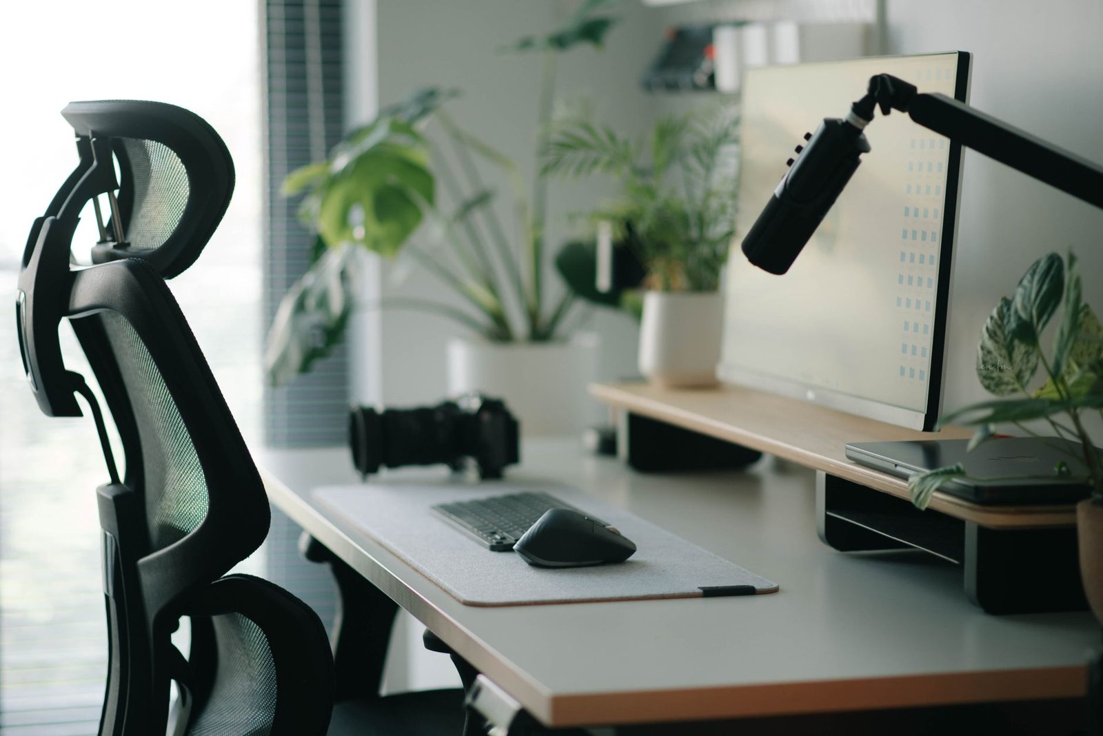 Can You Adjust a Monitor Arm After Installation? (Movement, Tightness & Repositioning)