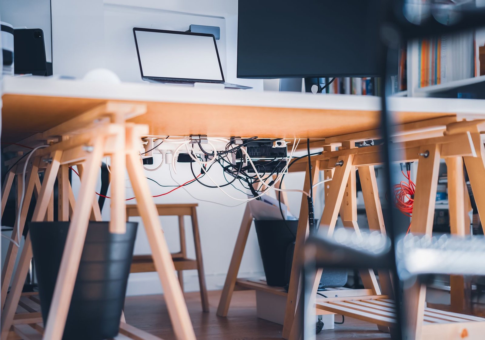 Cable Management Spiral Wrap vs Zipper Sleeve vs Braided Sleeving: Which Cable Bundler Works Best?